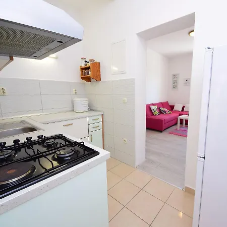 Apartament Dorotea-3 *